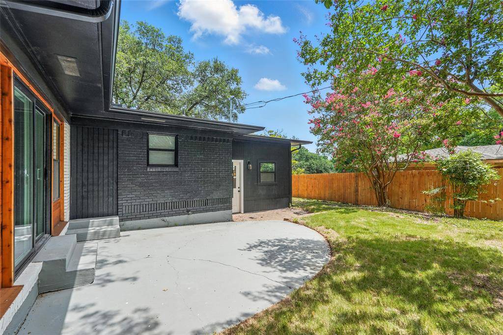 Dallas, TX 75218,841 Lake Terrace Circle