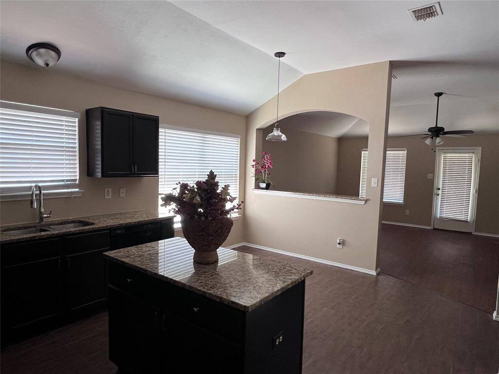 Arlington, TX 76002,607 Spanish Oak Court