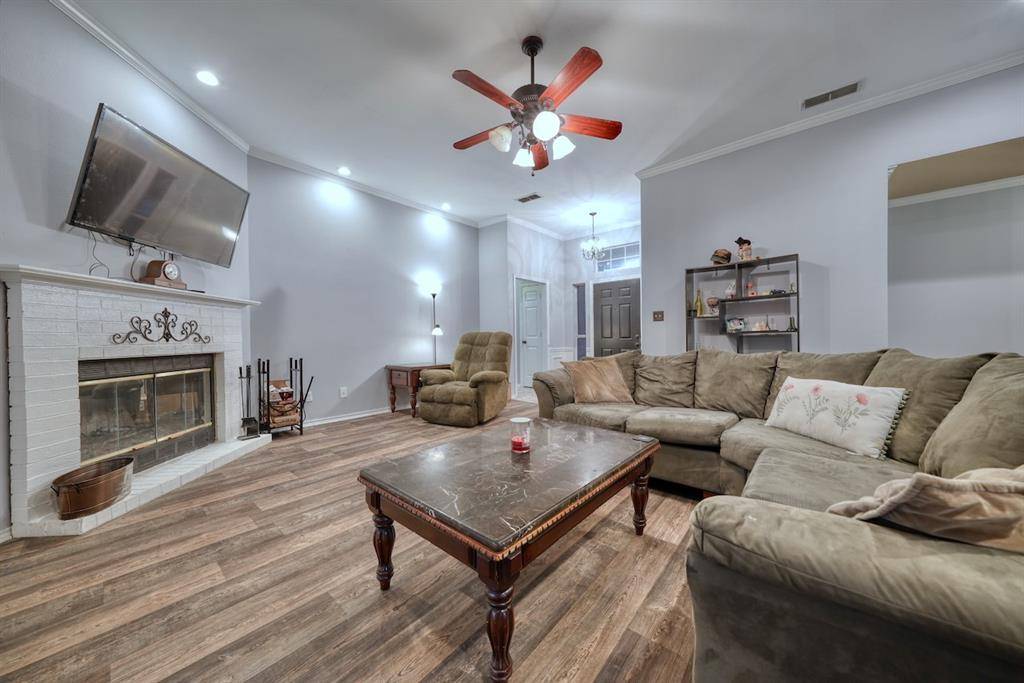 Lindale, TX 75771,846 Edgewood Circle