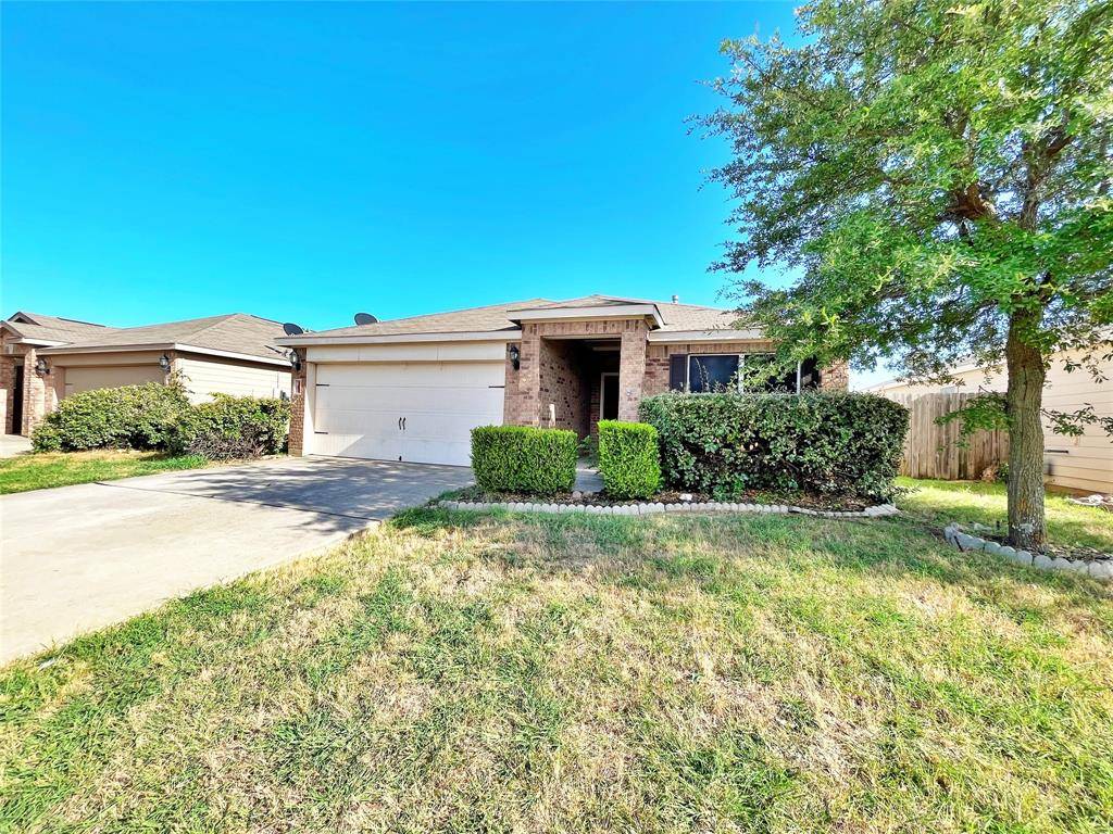 Fort Worth, TX 76140,705 Lazy Crest Drive