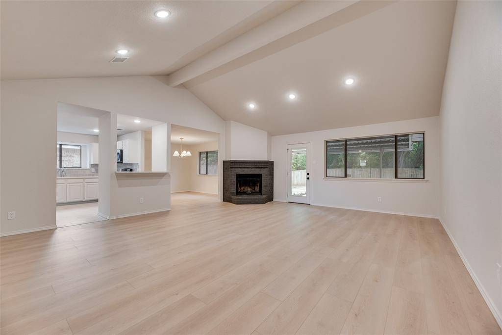 Dallas, TX 75227,5048 Hollow Ridge Road