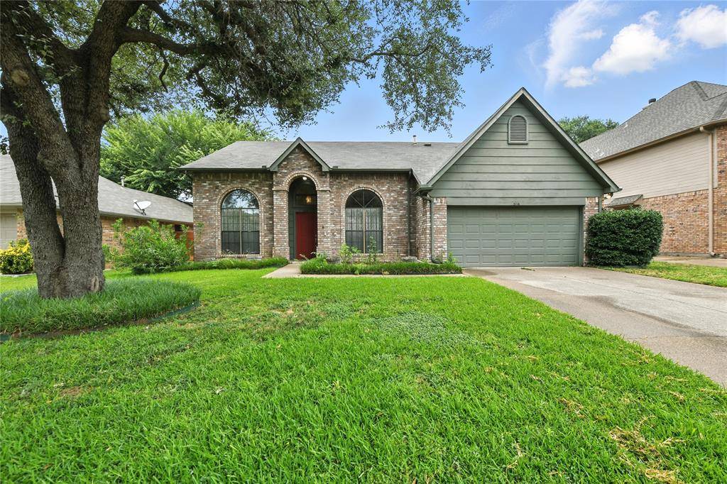 Grapevine, TX 76051,2116 S Winding Creek Drive