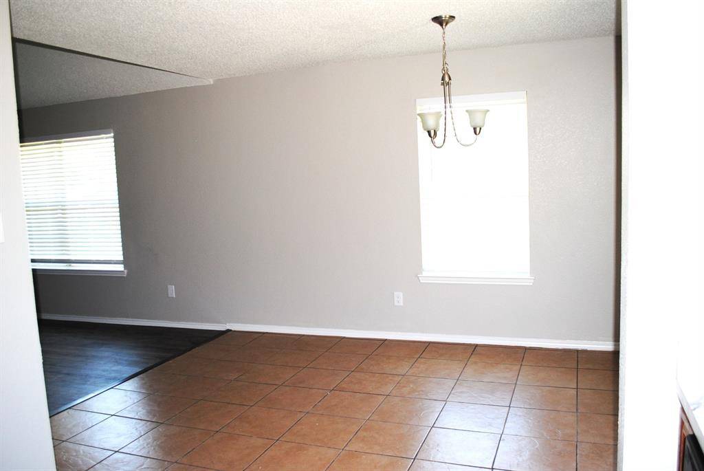 Lancaster, TX 75146,305 N ELM Street