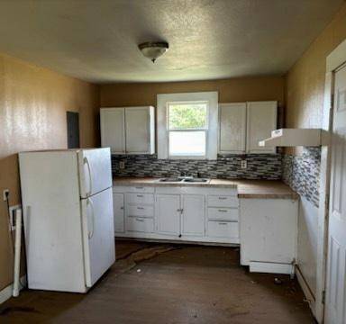 Floydada, TX 79235,617 W Price Street
