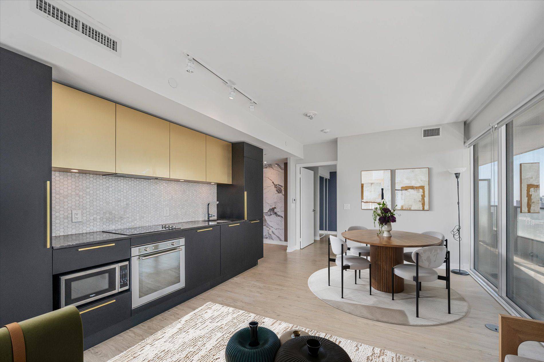 Toronto C08, ON M4Y 0E8,85 Wood ST #3603
