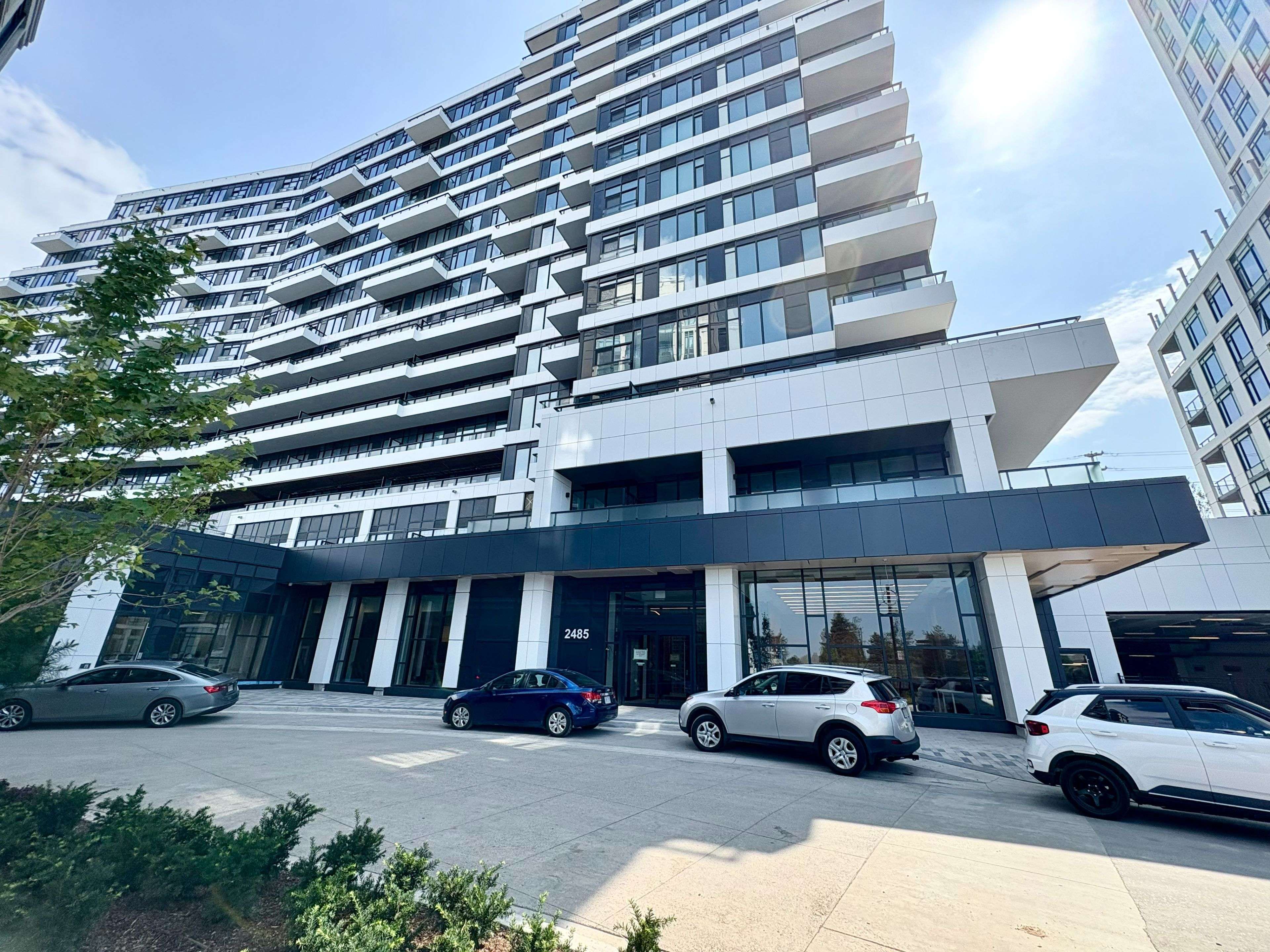 Mississauga, ON L5M 2V8,2485 Eglinton AVE W #1121