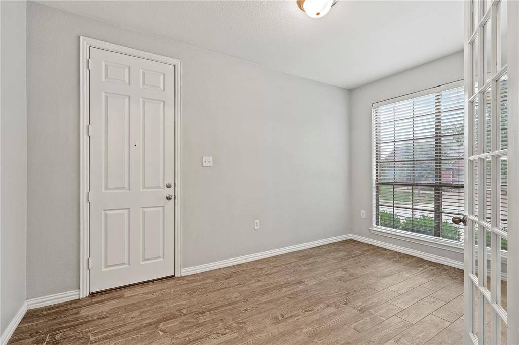 Roanoke, TX 76262,438 Bristol Street