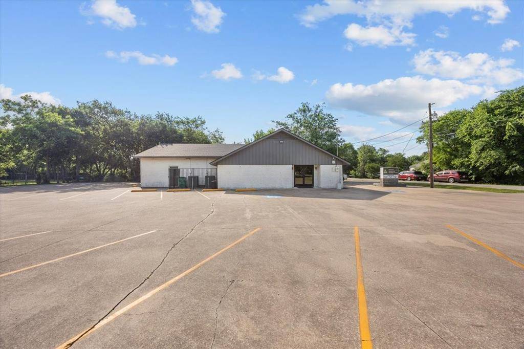 Waxahachie, TX 75165,301 E Criddle Street