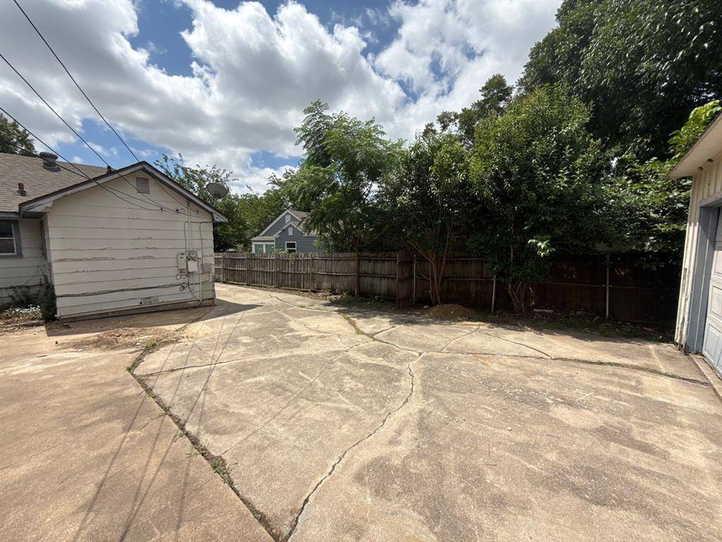 River Oaks, TX 76114,1517 Byrd Drive