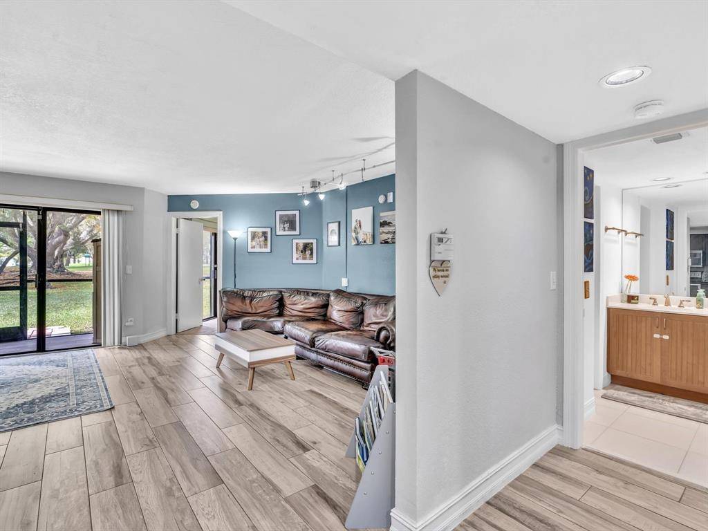 Plantation, FL 33322,8141 NW 17th Mnr #8141