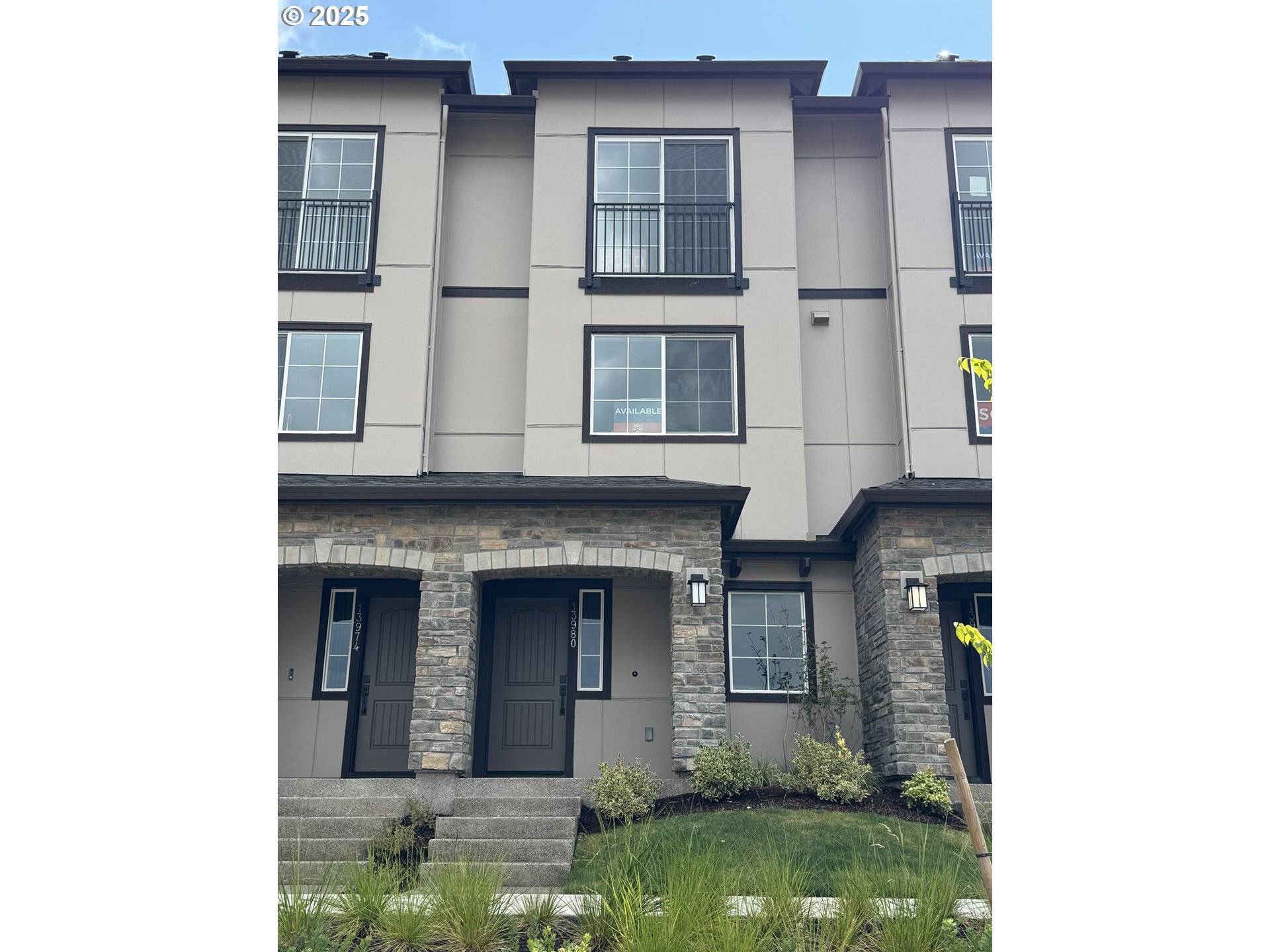 Tigard, OR 97223,13980 SW River Terrace BLVD