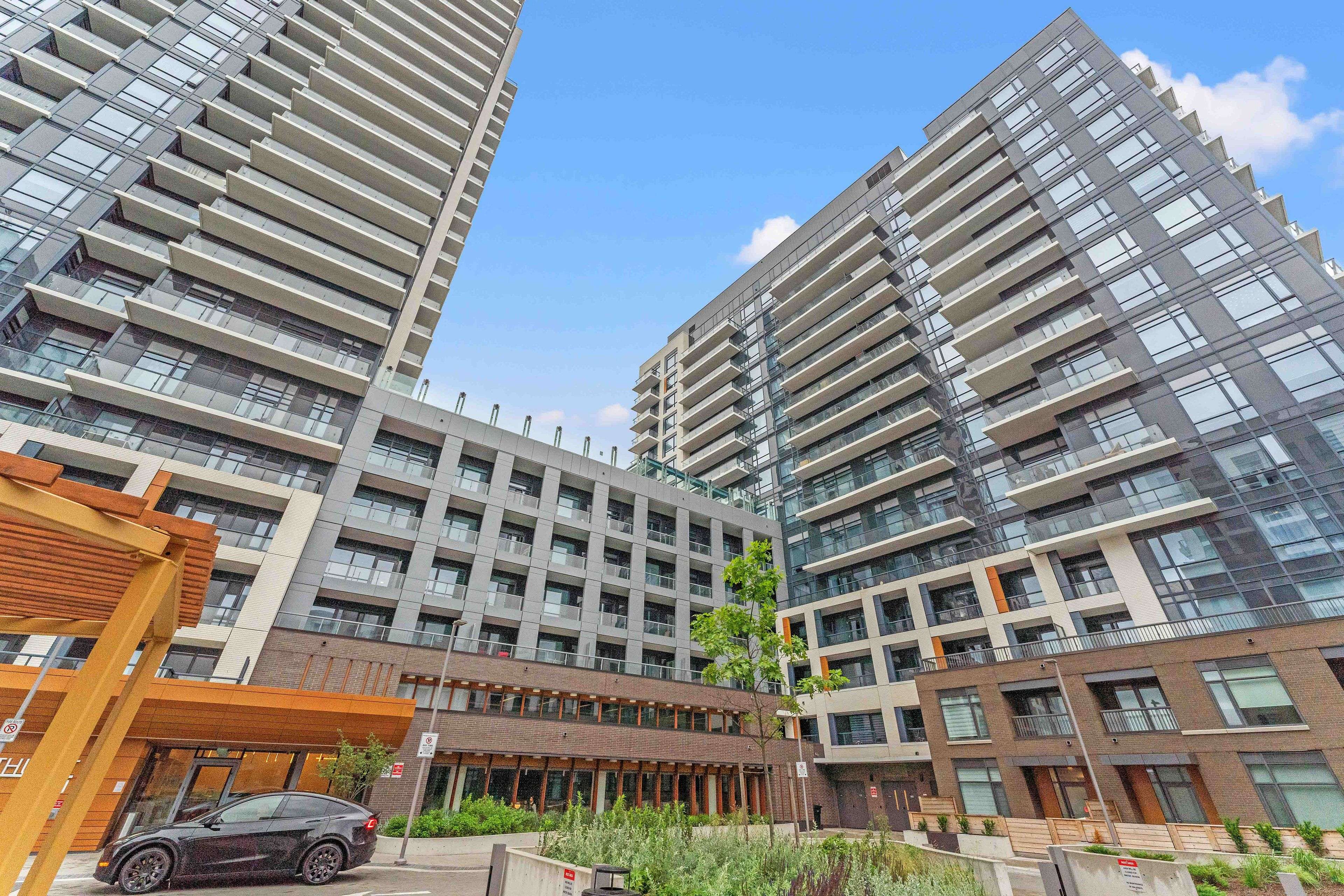Vaughan, ON L4J 0L4,7950 Bathurst ST #1105