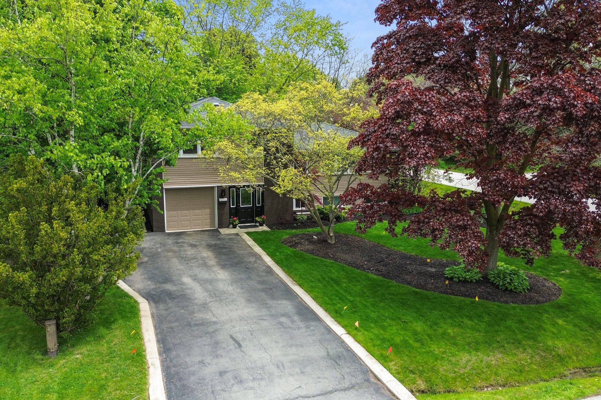 Oakville, ON L6L 4H8,183 Westminster DR