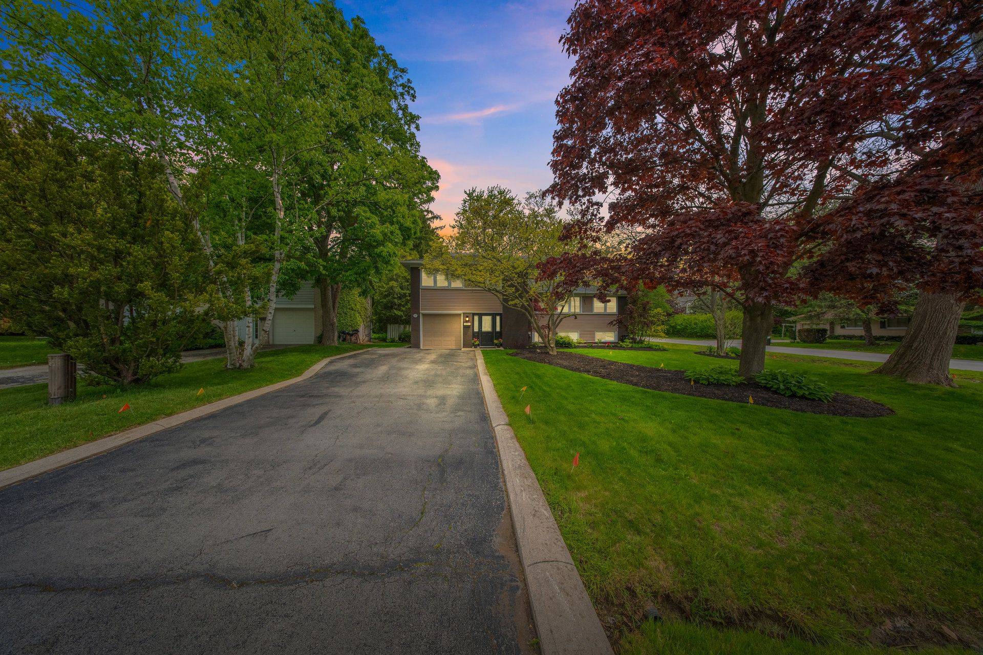 Oakville, ON L6L 4H8,183 Westminster DR