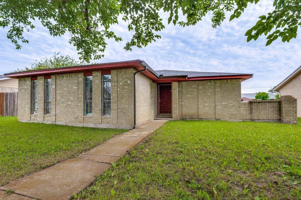Lancaster, TX 75134,825 Cherry Hills Drive