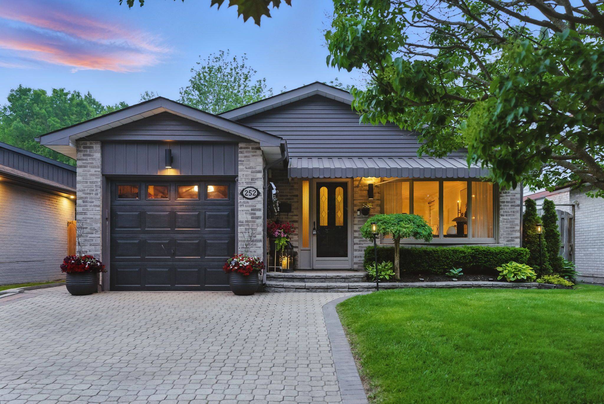 Oshawa, ON L1J 6K9,252 Limerick ST