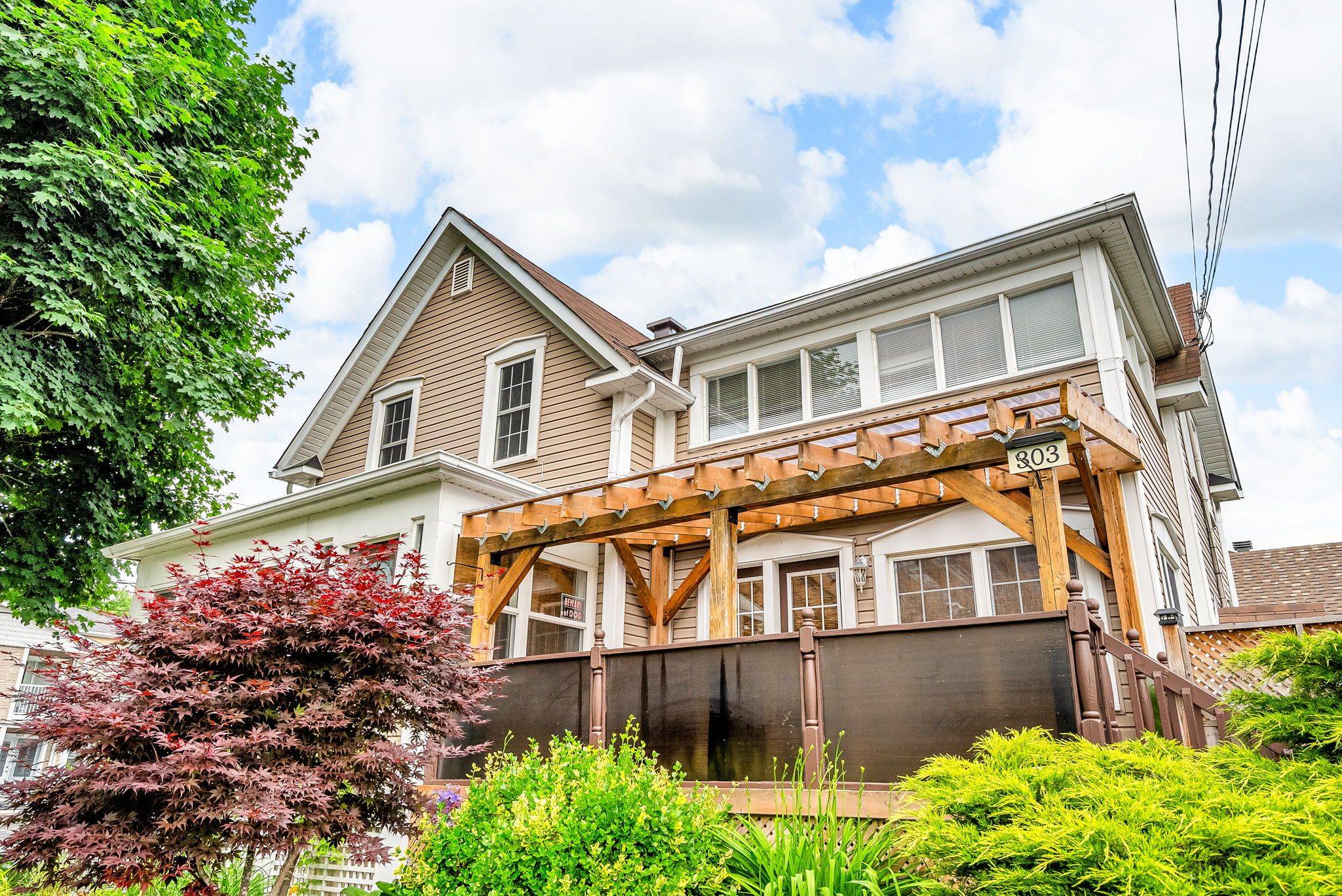 Cornwall, ON K6H 2L9,303 Fifth ST E