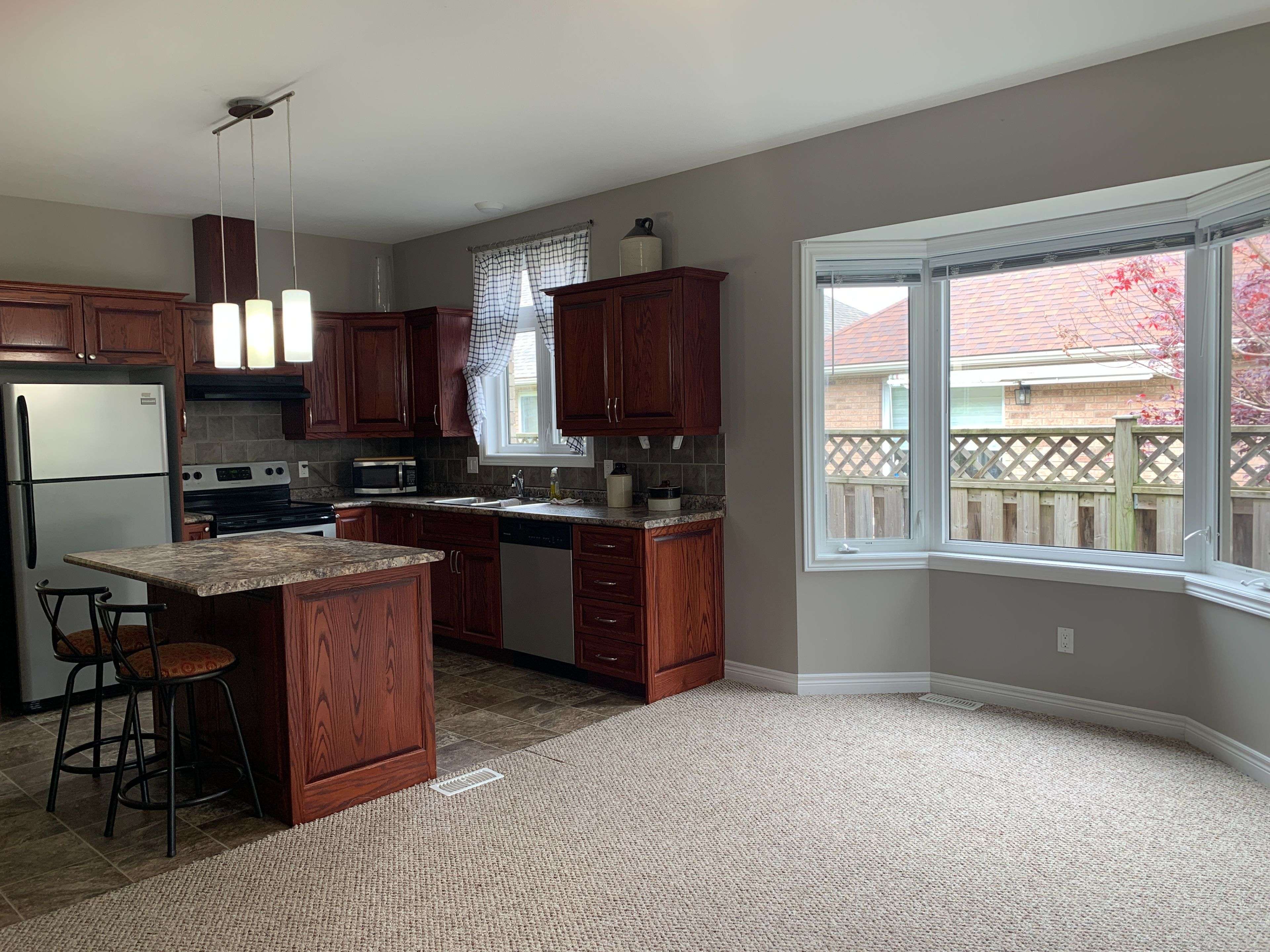 Haldimand, ON N1A 3H4,111 South Cayuga ST E #1