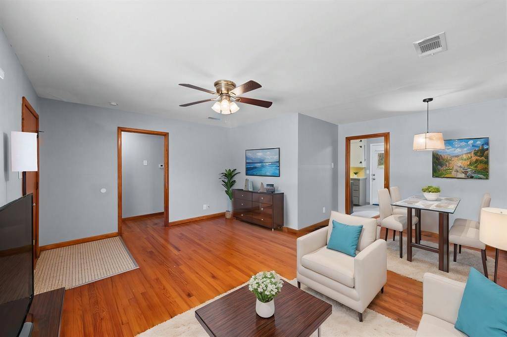 Arlington, TX 76010,1330 S Pecan Street