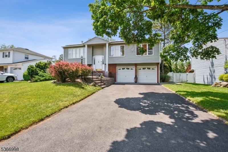 Rockaway Twp., NJ 07866,23 Midway Ct