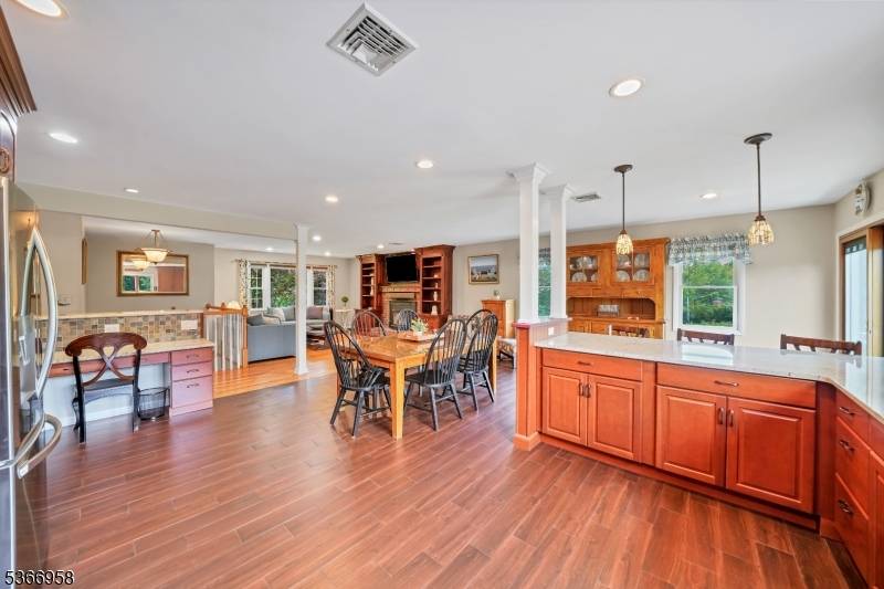 Chester Twp., NJ 07930,5 Parker Rd