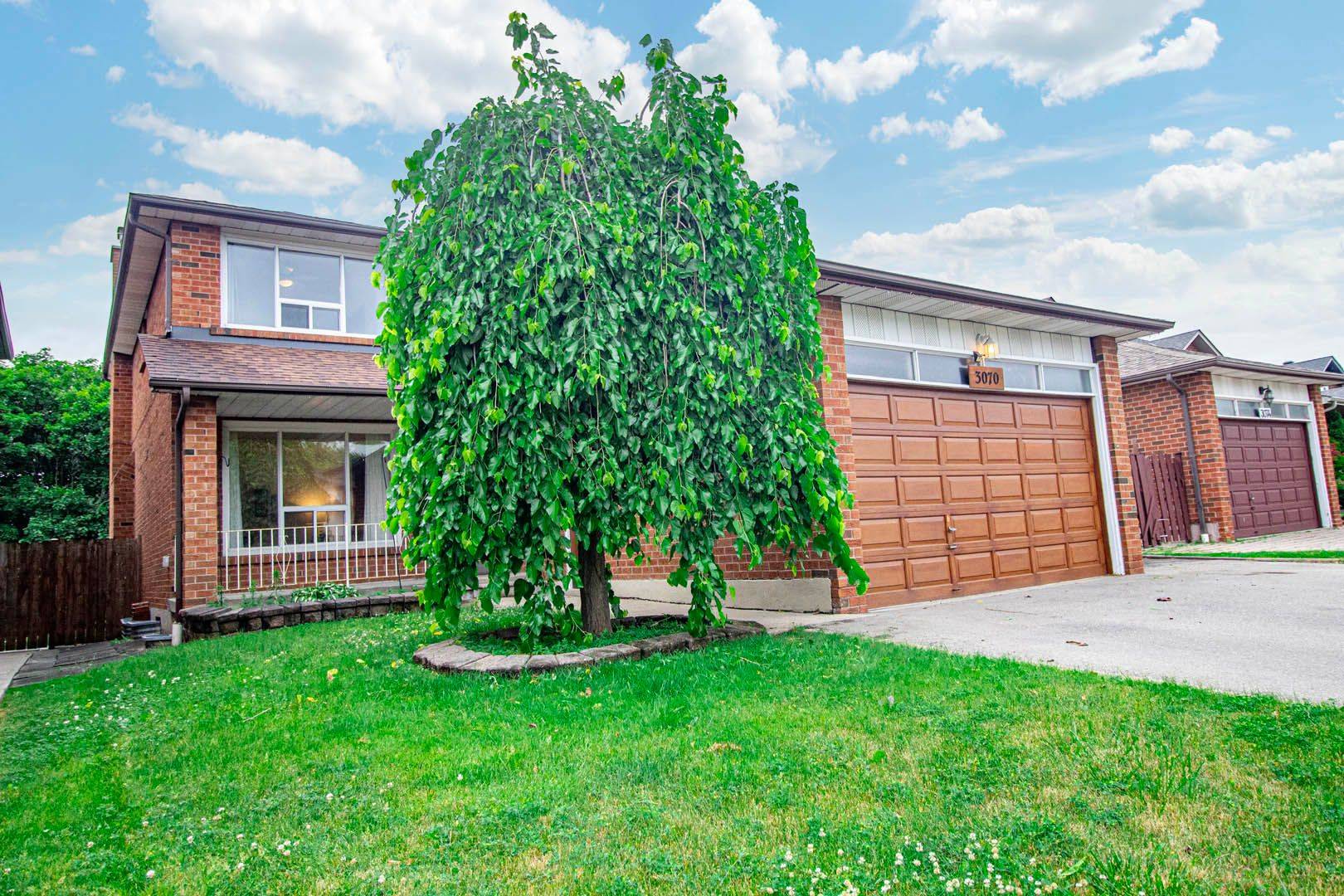Mississauga, ON L4X 2V5,3070 Nawbrook RD