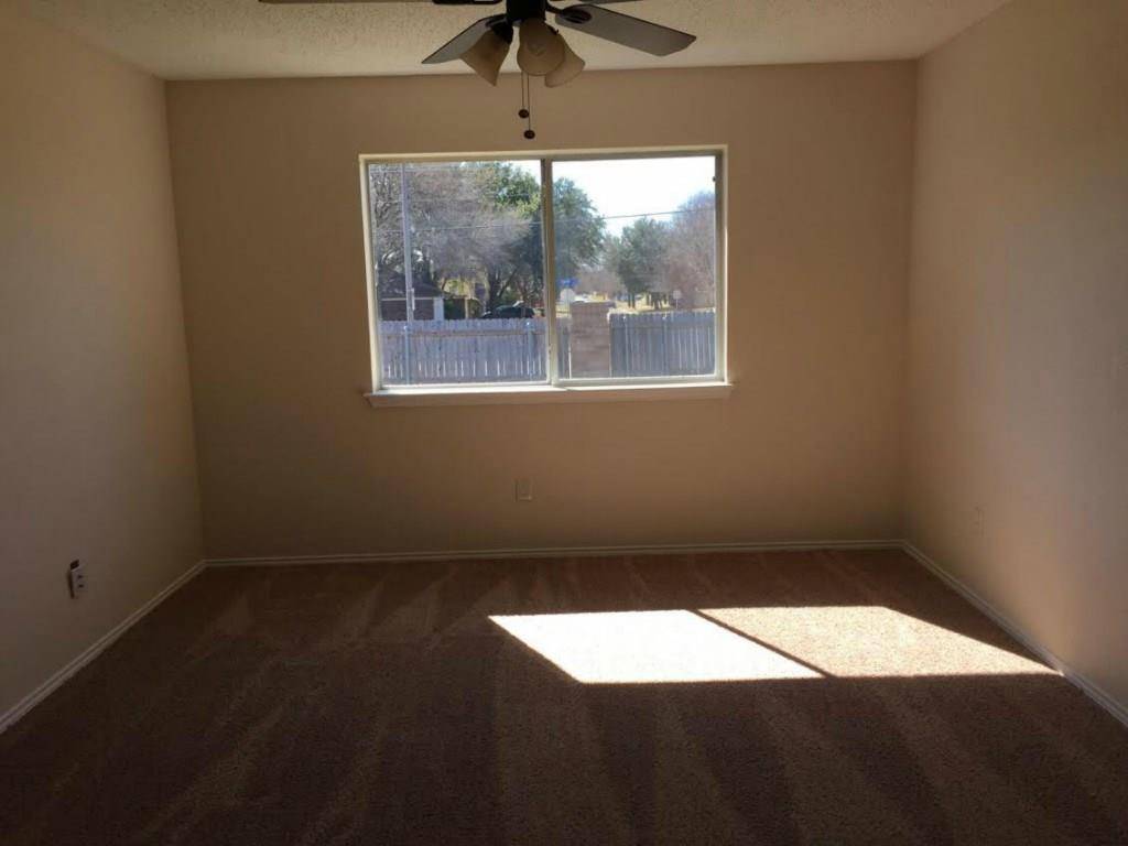 Arlington, TX 76018,6128 Wall Street