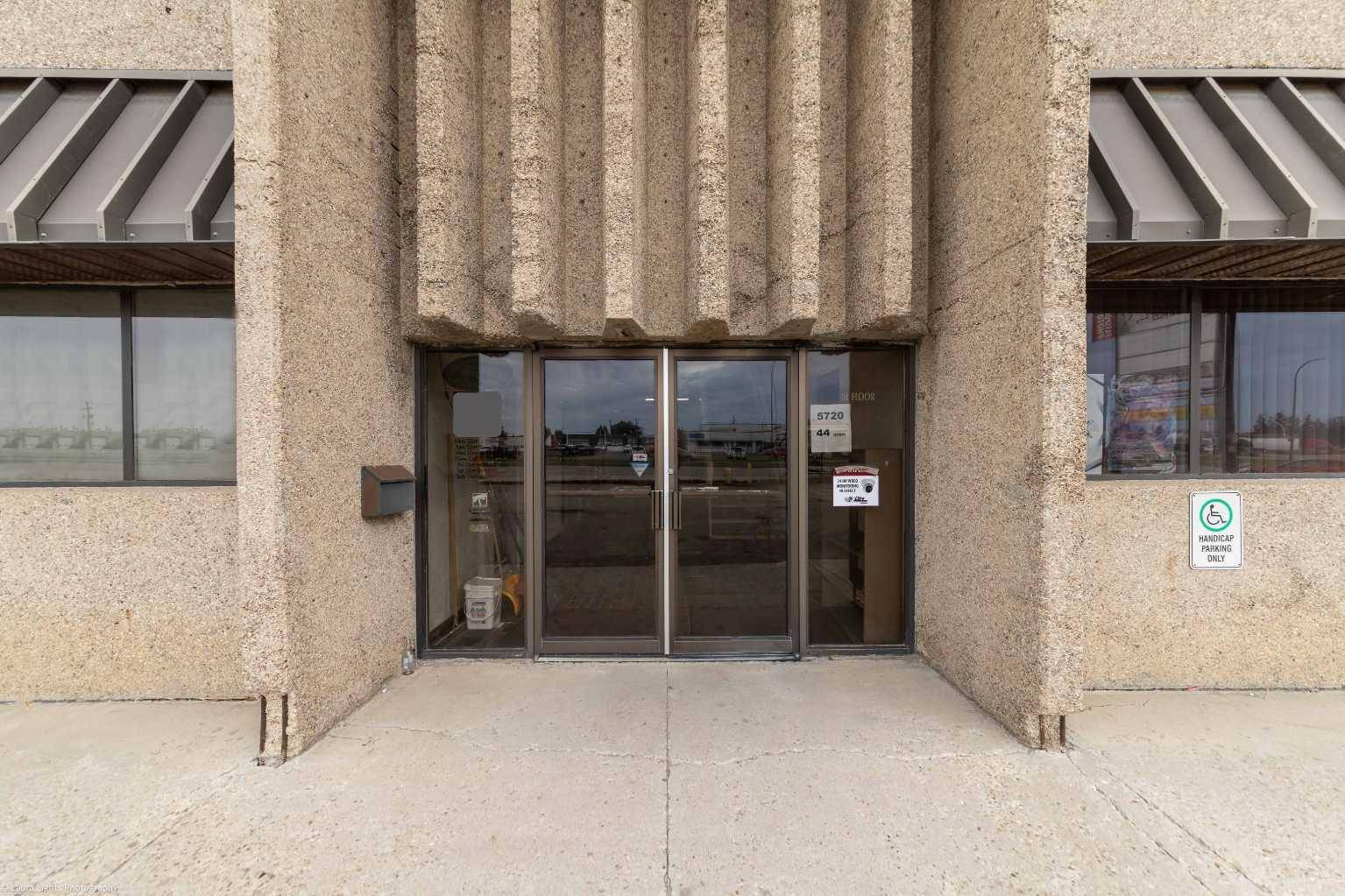 Lloydminster, AB T9V 0B6,5720 44 ST