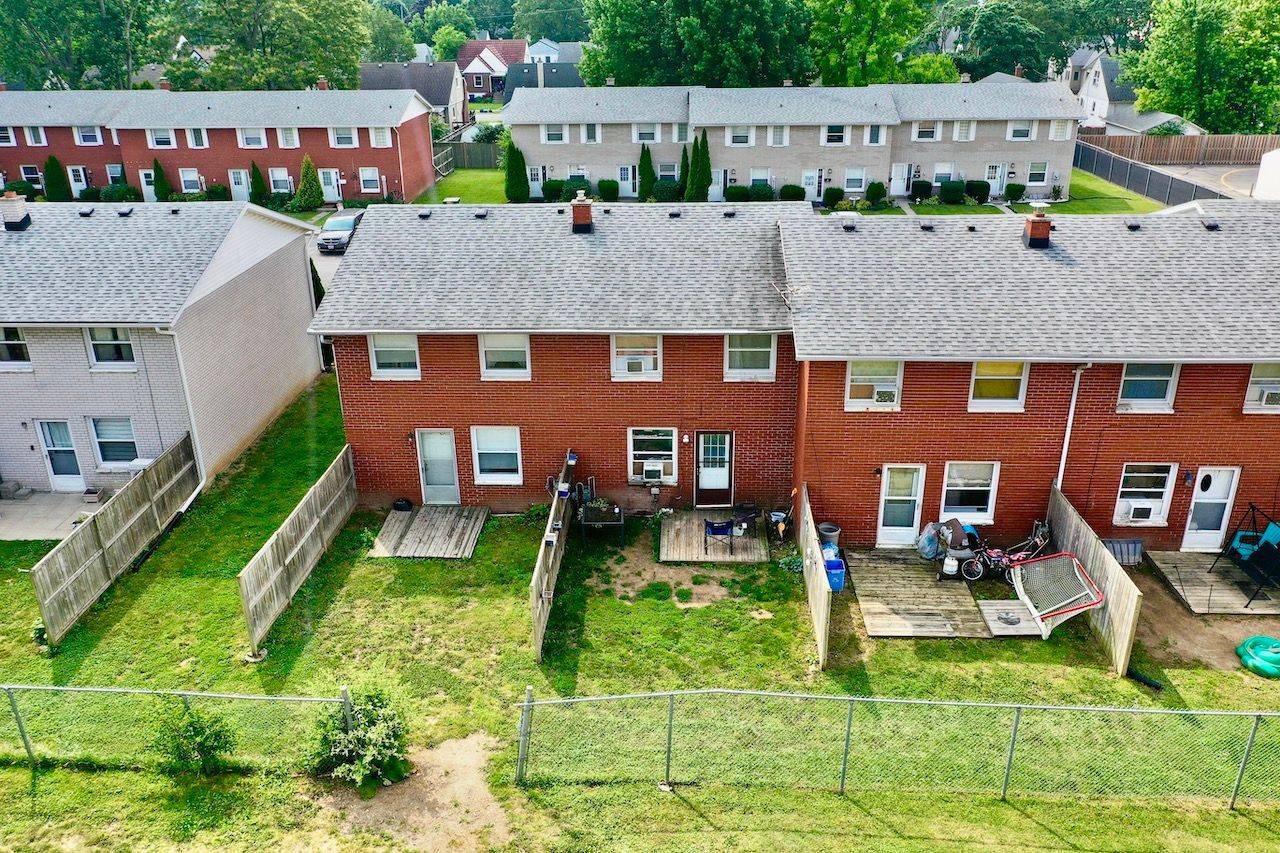 Chatham-kent, ON N7M 1A6,37 Orchard PL #5