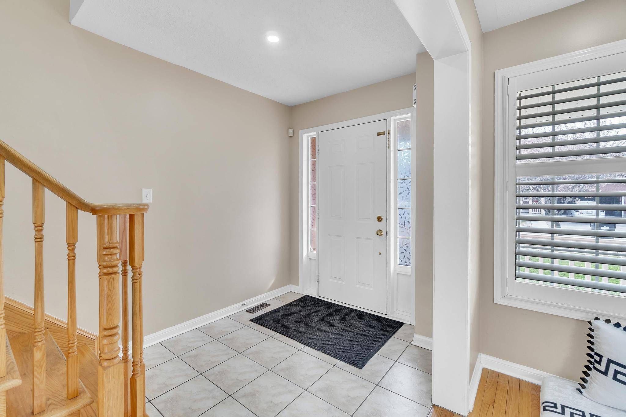 Brampton, ON L6P 2J6,19 Firwood CRES