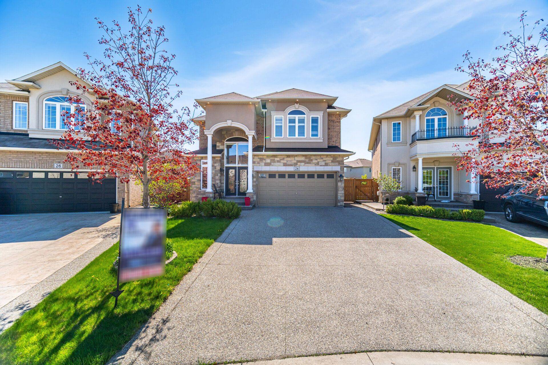 Grimsby, ON L3M 0E3,24 Biggar CRES