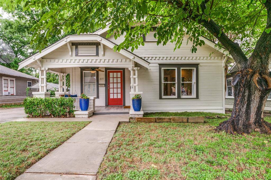 Dallas, TX 75223,819 Parkview Avenue