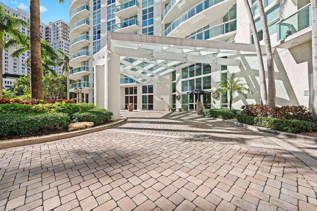 Fort Lauderdale, FL 33301,[StreetName,UnitNumber,StreetNumber,StreetDirPrefix]