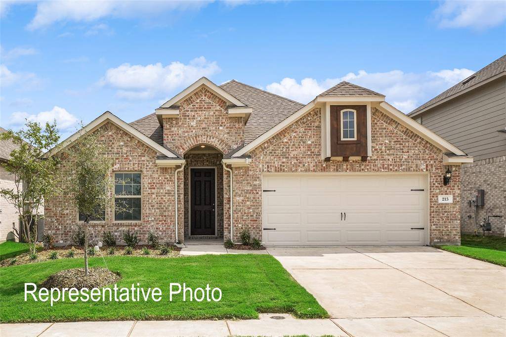 Van Alstyne, TX 75459,506 Red Barn Drive