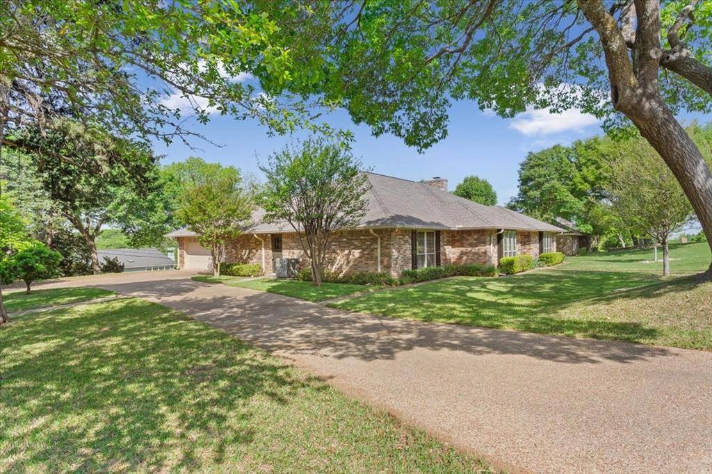 Woodway, TX 76712,10010 Lost Oak Ridge Drive