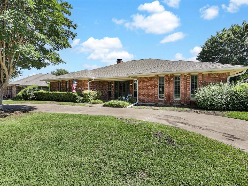 Dallas, TX 75243,9206 Clover Valley Drive