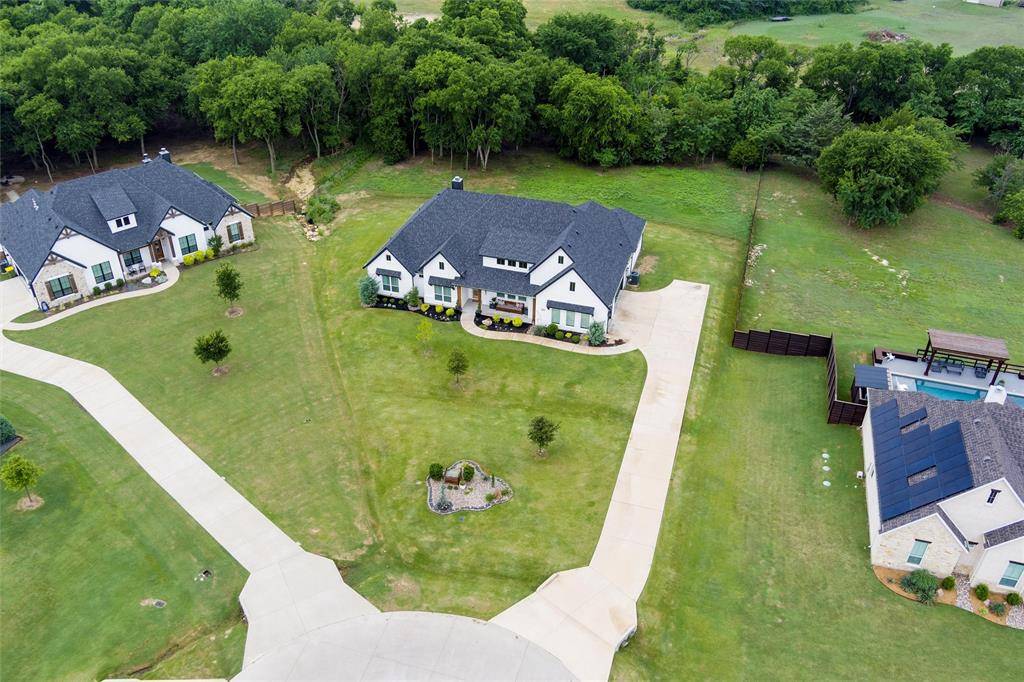 Waxahachie, TX 75167,450 Cobb Lane