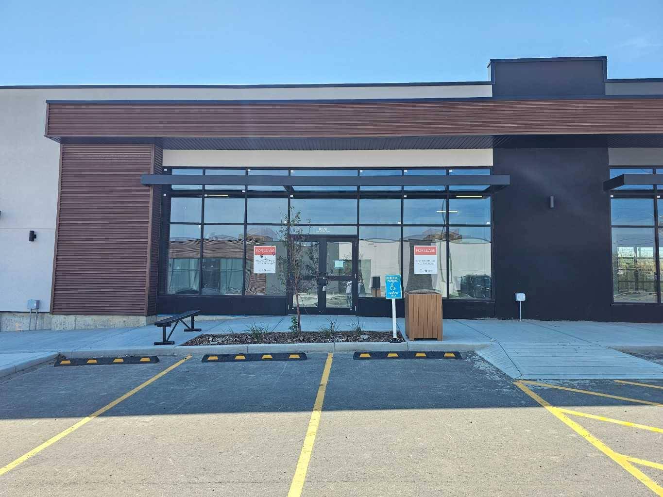 Calgary, AB T3R2A4,3950 Sage Hill DR NW #130