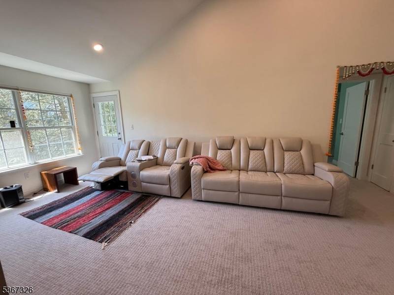 Mahwah Twp., NJ 07430,1254 Garrison Ct