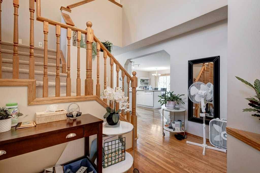 Calgary, AB T3L 2M8,89 Tuscany Meadows Close NW