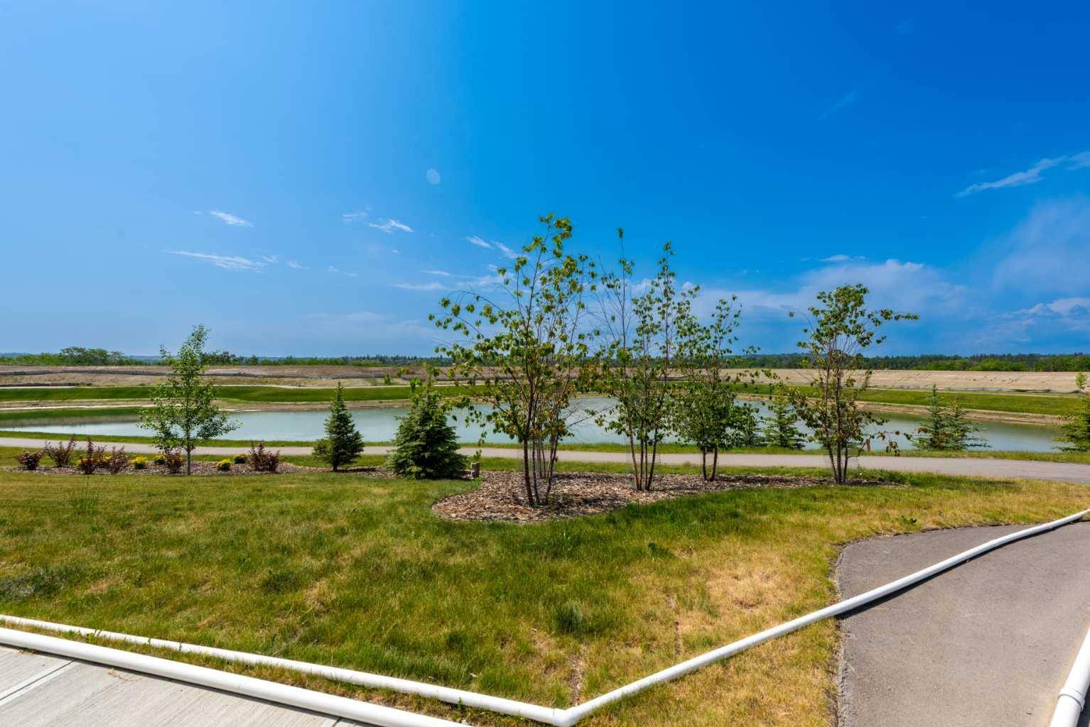 Calgary, AB T2X 5J4,568 Legacy CIR SE