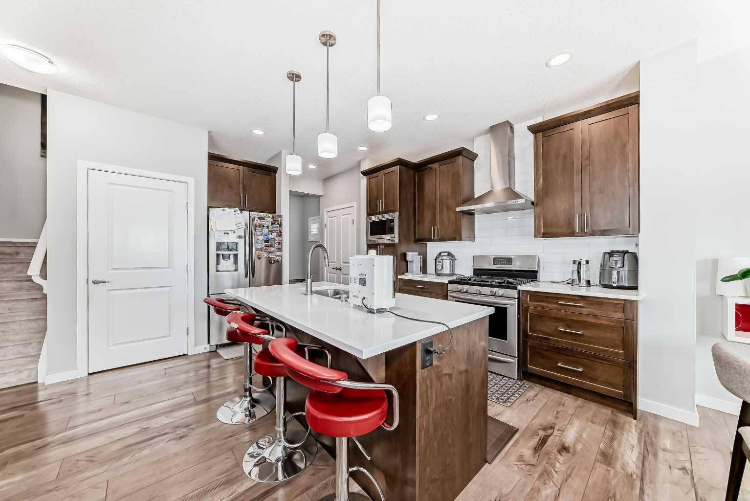 Calgary, AB T3M 2L5,111 Masters Rise SE