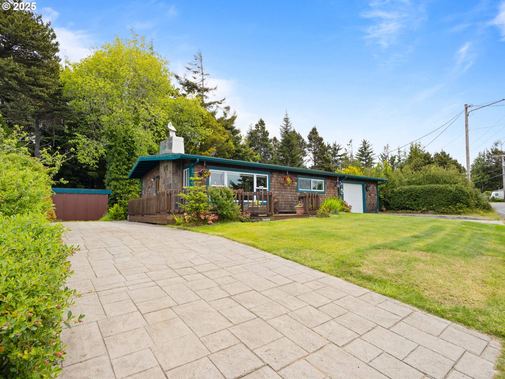 Waldport, OR 97394,435 S CRESTLINE DR