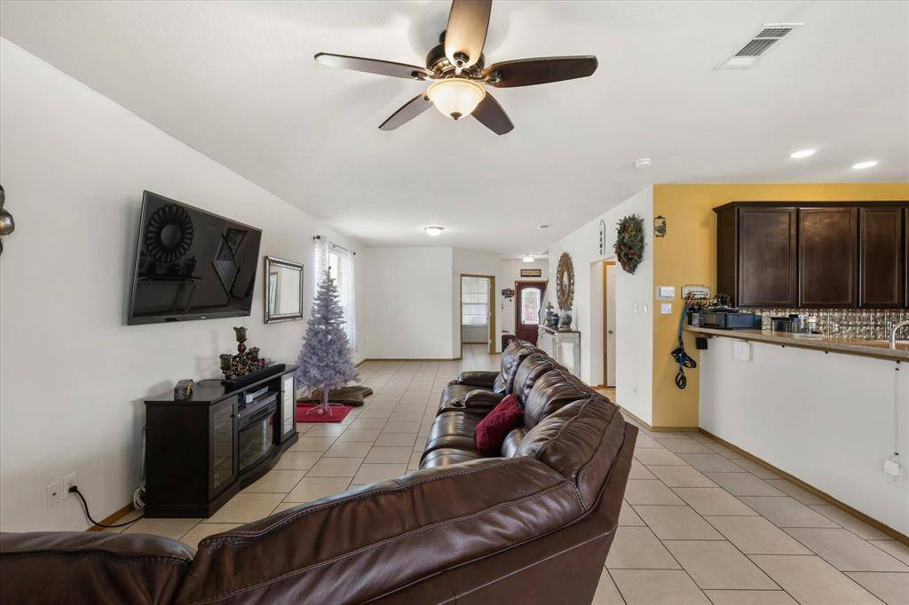 Fort Worth, TX 76177,1517 Birds Eye Road