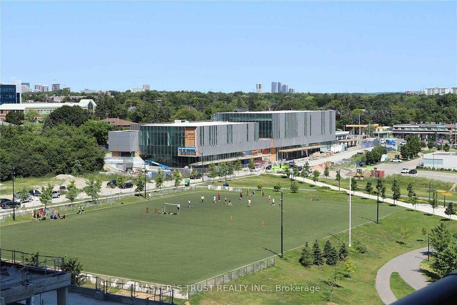 Toronto C15, ON M2K 0H1,85 McMahon DR #2107