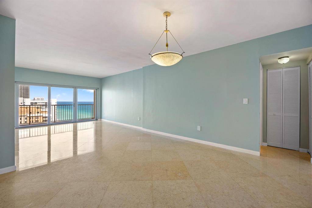 Hallandale Beach, FL 33009,1950 S Ocean Dr #PHB