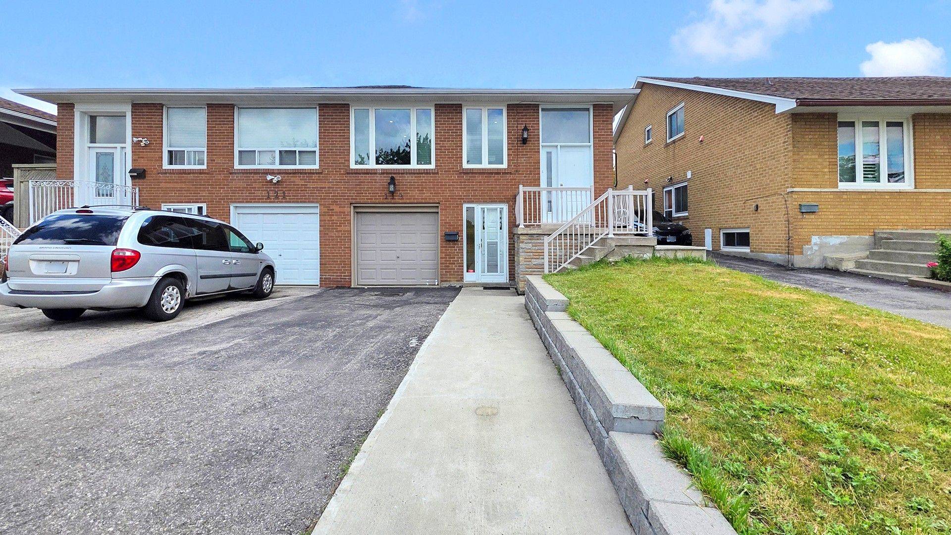 Toronto W05, ON M3J 1R6,119 Derrydown RD