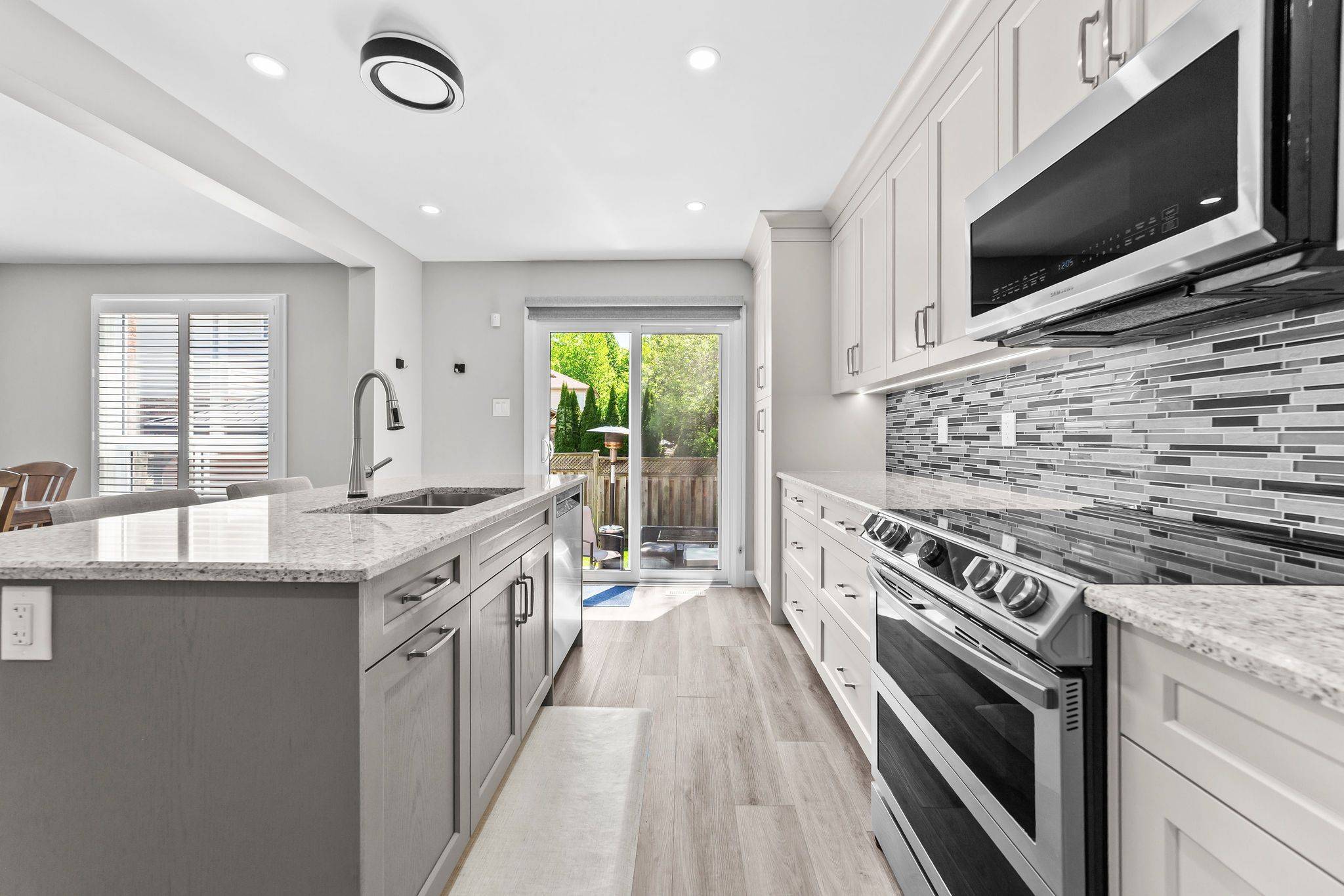London North, ON N5X 4L5,673 SPRUCEWOOD DR