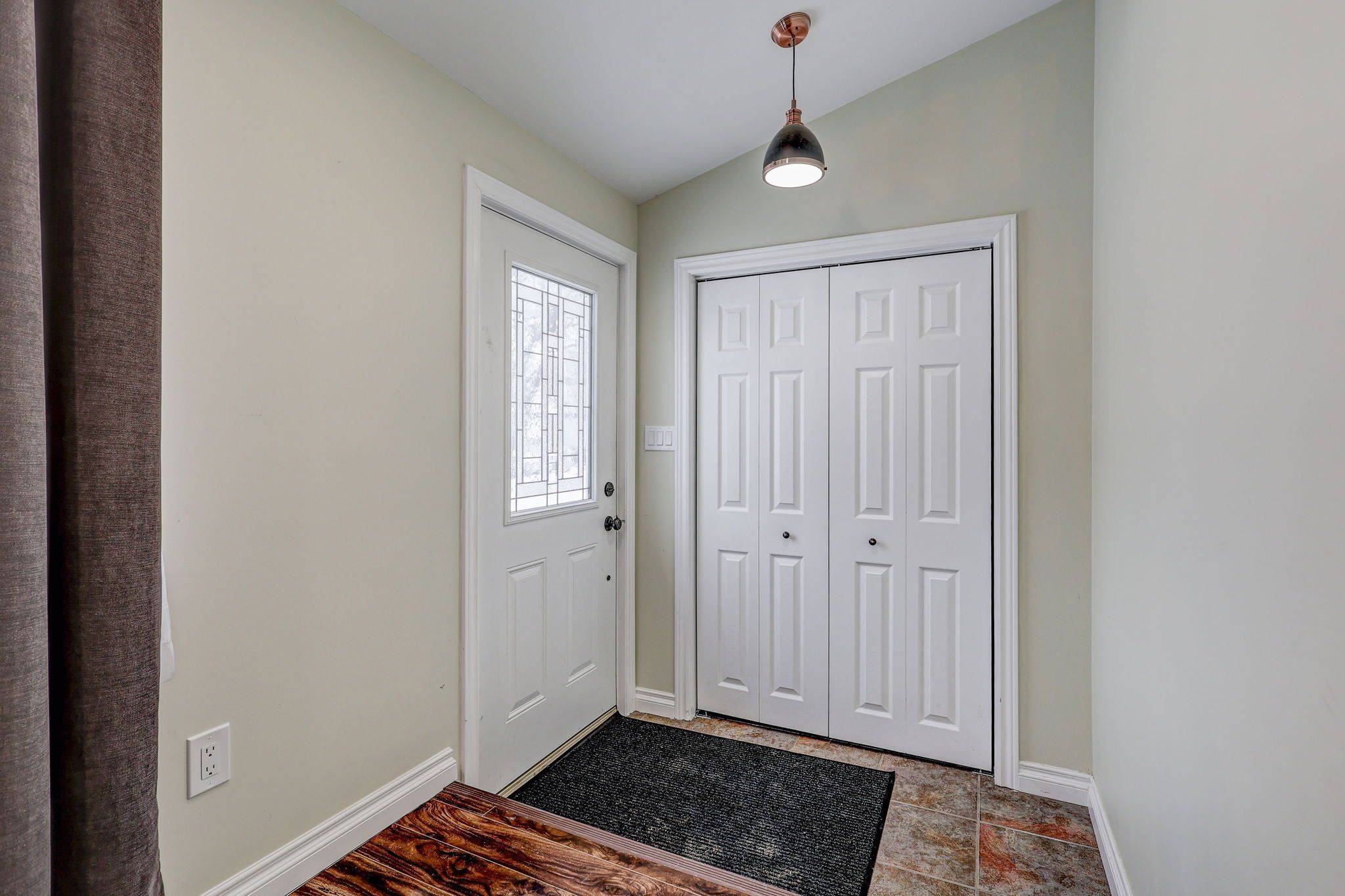 London East, ON N5W 2T8,1163 York ST