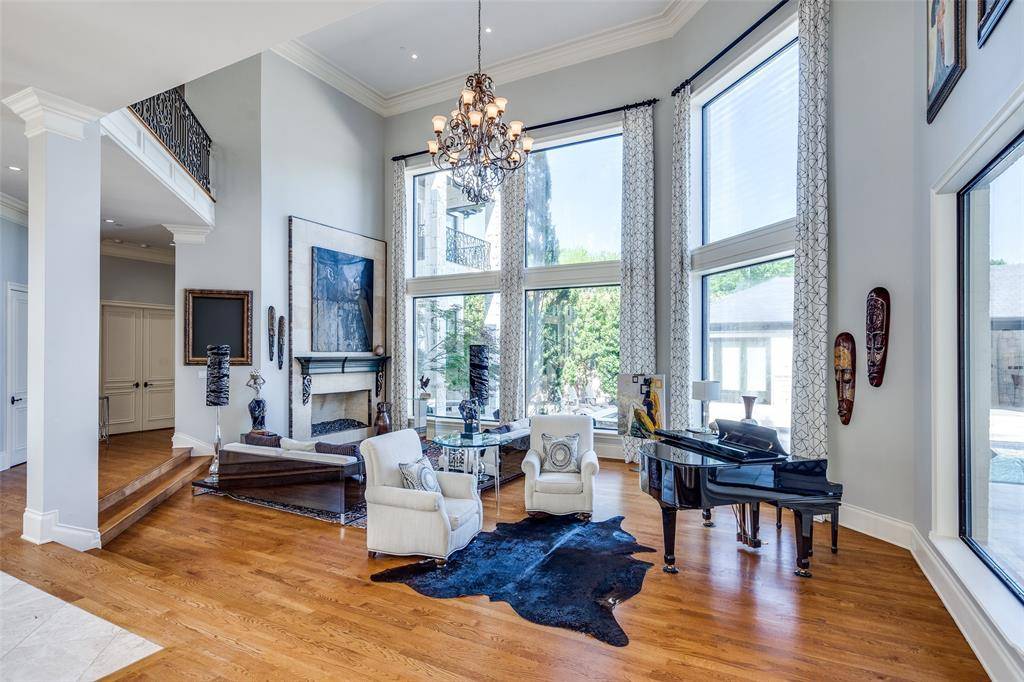 Dallas, TX 75209,4511 Watauga Road